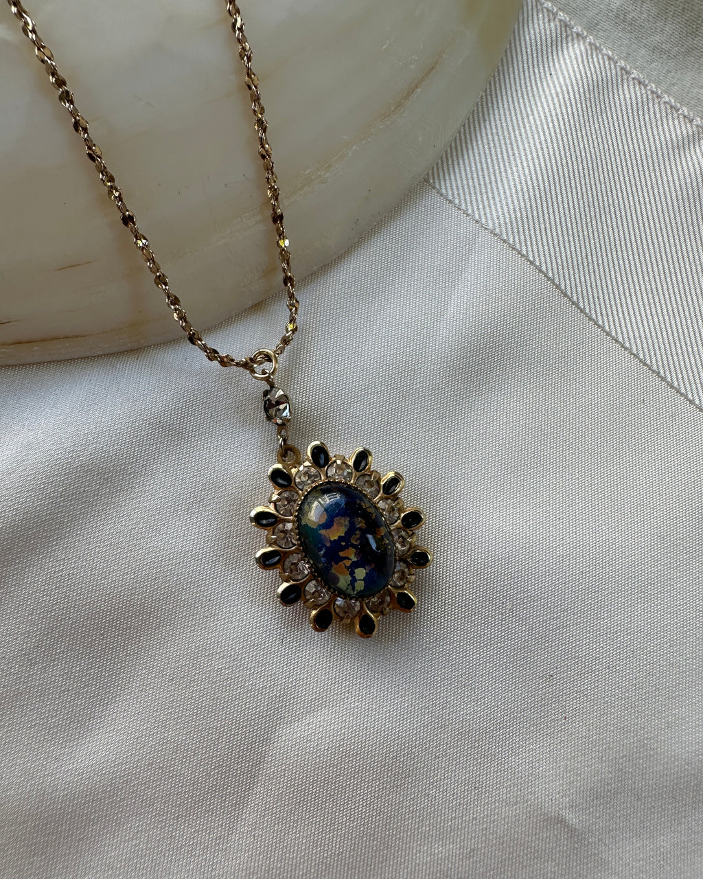 Midnight Jewel Pendant Necklace